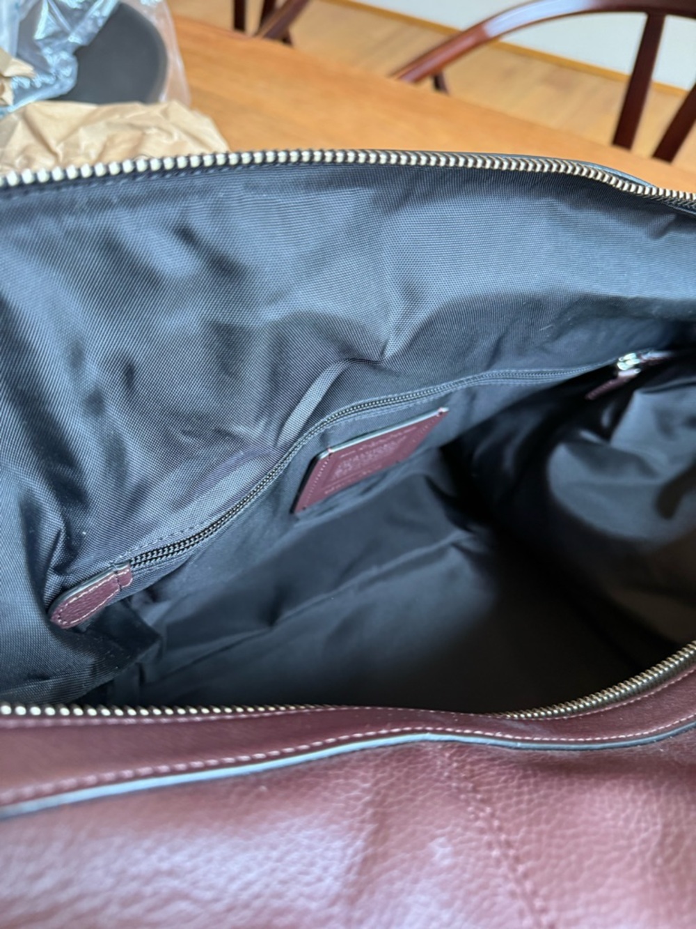 Coach Men's Leather Duffel Bag in Dark Maroon with Removable Strap - Picture 10 of 11